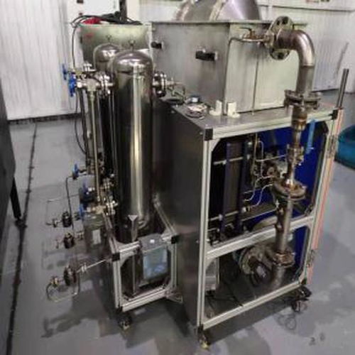 蒸餾淡化在線除垢技術研發系統及其在生物化工產品技術研發中的融合應用